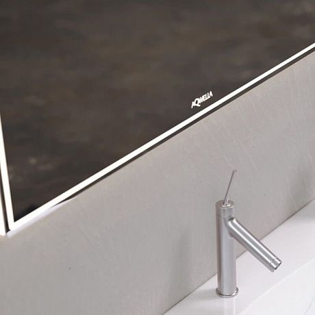 Aqwella UM