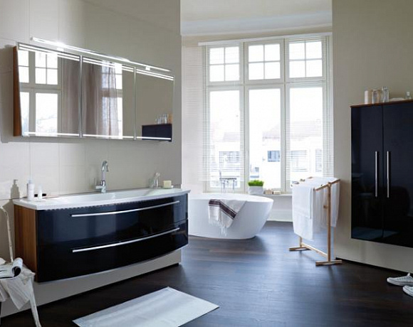 Мебель для ванной Puris B-Bright. Фото в интерьере