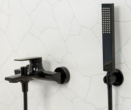 Glan 6601 Смеситель для ванны с коротким изливом